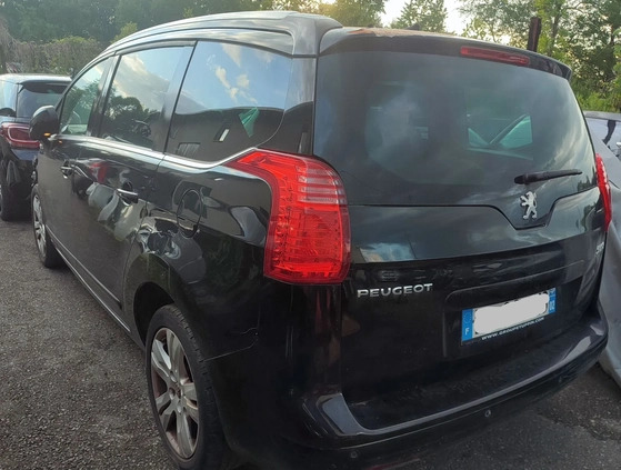 Peugeot 5008 cena 24121 przebieg: 230000, rok produkcji 2016 z Zawichost małe 277